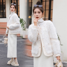 2023年冬季仿真皮毛一体小香风拼接加厚小个子外套，女装皮草，韩蜜菓
