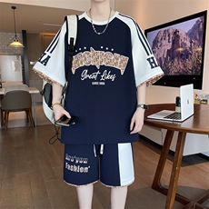 藏青色