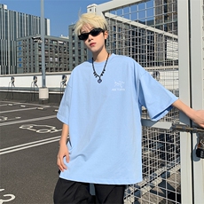 浅蓝色