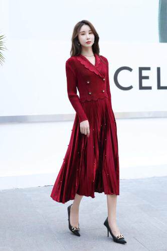 秋装新品，其它，依伊贝尔 红彬缘