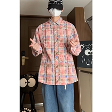 粉红色
