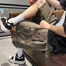 灰色