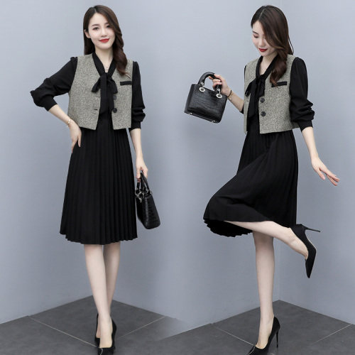 2021秋季新款时尚减龄舒适优雅百褶裙两件套连衣裙，商品下架区，岚衣(原川流布茜）