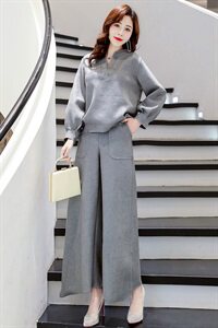 时尚两件套女2023秋装新款气质百搭长袖休闲V领鹿皮绒阔腿裤套装图片