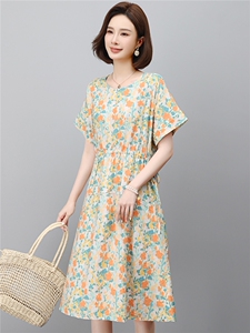 新款连衣裙女2026年夏季收腰宽松显瘦气质中长裙高端减龄休闲印花图片