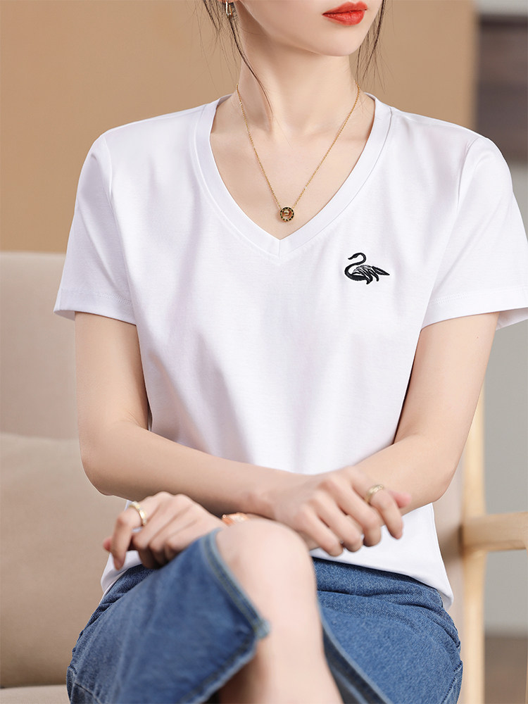 纯棉V领天鹅刺绣短袖T恤女夏新款显瘦百搭丝光棉半袖宽松体恤上衣,女装T恤,元素羊绒