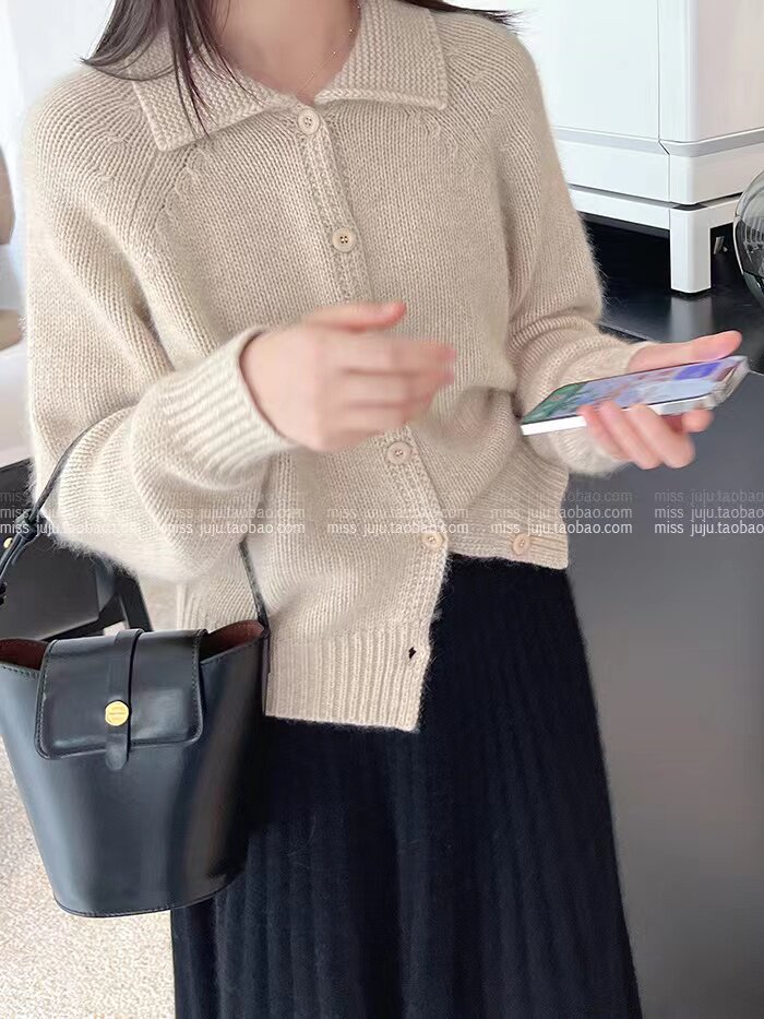 乳白色拼接翻领毛衣外套秋冬韩系慵懒宽松开衫外穿上衣,针织衫/毛衣,半城羊绒