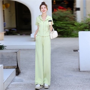 韩版休闲运动套装女夏新款高级感显瘦开衫连帽短袖阔腿长裤两件套图片