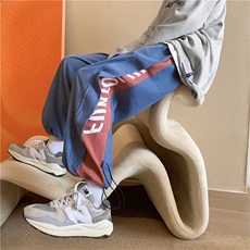 蓝色