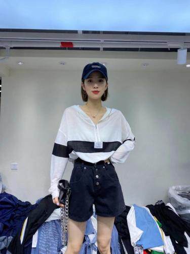 黑白拼接防晒服,女装,炫酷时尚