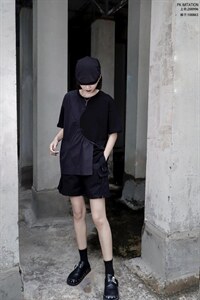 现货：夏季上衣/短裤/裙子图片
