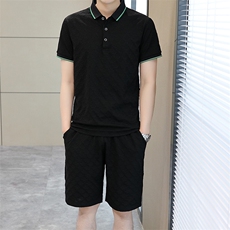 黑色