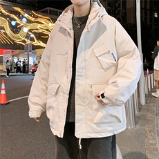 米白色