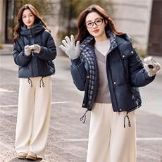 现货冬装新款简约时尚保暖休闲拼接连帽PU加厚棉服棉衣外套，女装棉衣/棉服，韩美纤衣