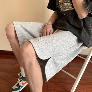 DK100 P32港风钢印运动休闲裤美式高街钢印五分裤宽松直通短裤图片