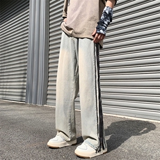 黄泥色