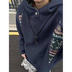 藏青色