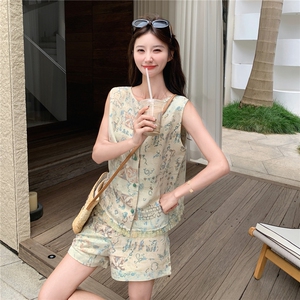 新中式国风碎花无袖马甲短裤套装女夏巨好看小众不撞款两件套通勤,女装套装/套裙,维壹,西安市临潼区桃源中路六月玫瑰内衣店