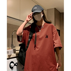 酒红色