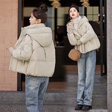 冬季短款羽绒服女2024新款小个子时尚洋气高端连帽加厚白鸭绒外套，女装羽绒服，关键词