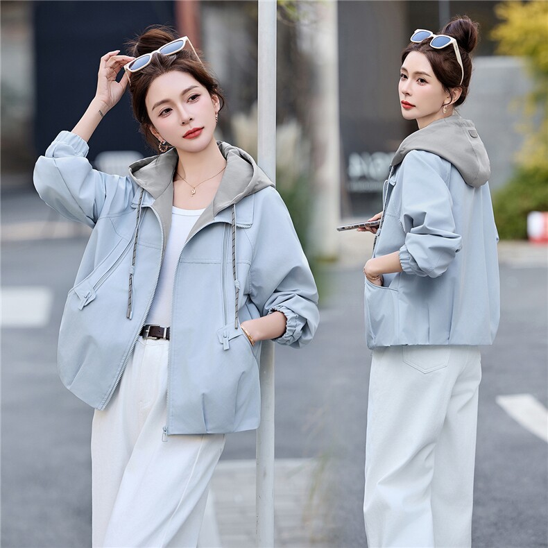 短款风衣外套女2026春季新款拼色连帽拉链夹克小个子休闲户外上衣，女装短外套，恋慕依尚