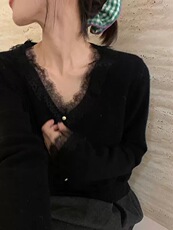 法式高级感蕾丝V领针织羊毛衫女白色气质薄款精致显瘦毛衣外套，女装针织衫/毛衣，雪真羊绒