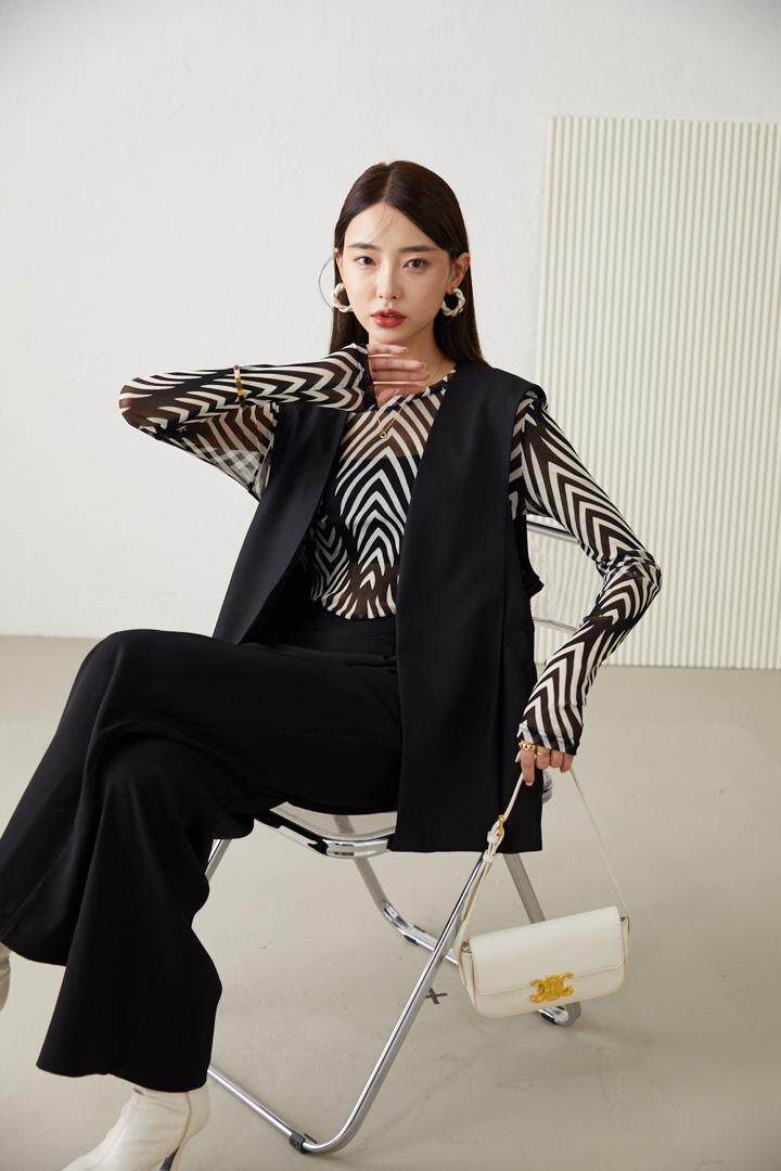 《现货》侧摺伞型韩版马甲，女装马夹，M&VC