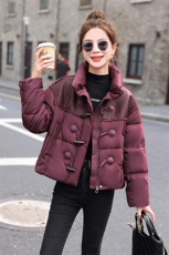 短款羽绒服女2024冬新款小个子拼接皮毛一体红色立领牛角扣厚外套，女装羽绒服，意芙