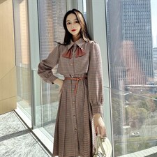 2021春季新款时尚气质拼接领格纹修身显瘦连衣裙，女装连衣裙，深水步