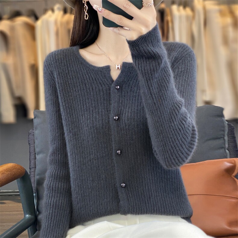 开衫女圆领坑条珍珠扣毛衣外套宽松羊绒衫外搭针织上衣,女装羊毛衫,大美人高端店