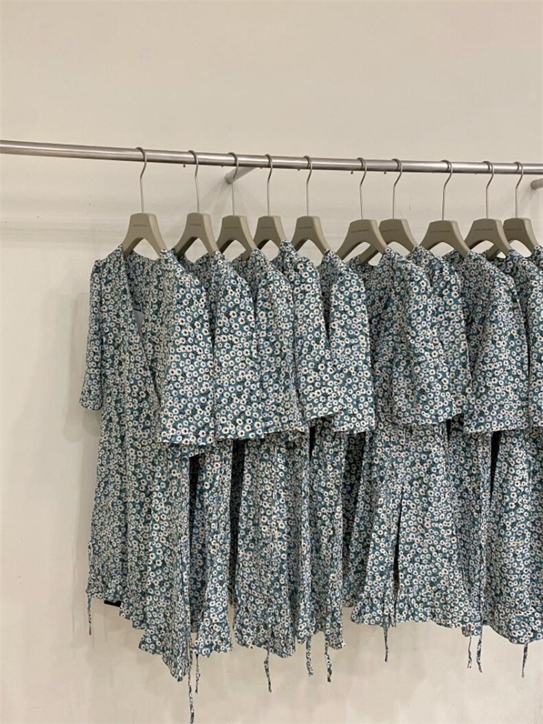 美炸的小花花，其它，唇蔻