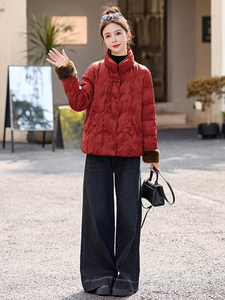 新中式G风提花短款羽绒服女2025冬季新款独特气质红色白鸭绒外套图片