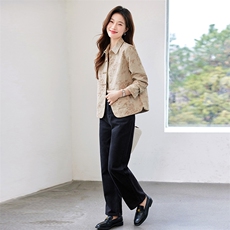 外套女春秋款2025新款上衣中年女妈妈装时尚减龄百搭洋气大码夹克，女装短外套，涵誉