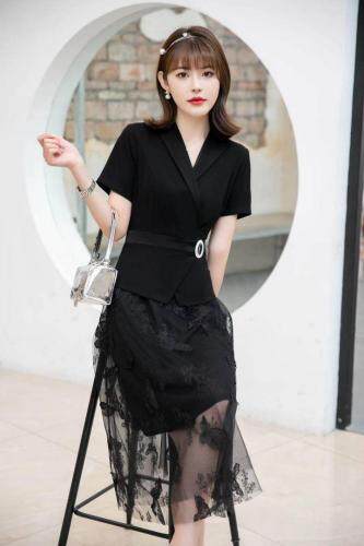 夏季新款，假两件气质型连衣裙，现货4码，女装连衣裙，依柏璐