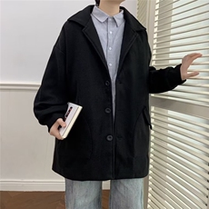 黑色