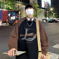 黑色配深咖