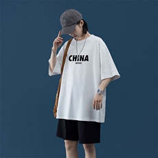 乳白色