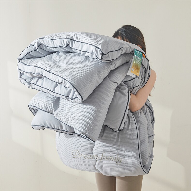 新款AB版泡泡纱刺绣春秋被被子被芯，被套/被芯，一起卖家纺