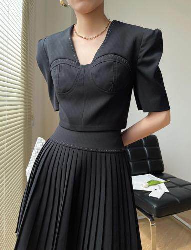 现货～夏季新款宽肩撞色线百褶裙套装，女装职业装，LION&CAT(2F)