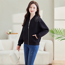 棒球服外套2024秋装新款女装黑色宽松短款运动休闲上衣，女装短外套，美沁