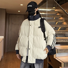 米白色