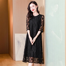 刺绣真丝连衣裙女春夏2025新款V领宽松遮肚子显瘦减龄桑蚕丝裙子，女装连衣裙，阿舍尔精品