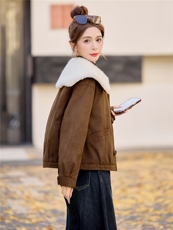 现货2025年冬季新款时尚麂皮绒羽绒服，女装羽绒服，悦祺
