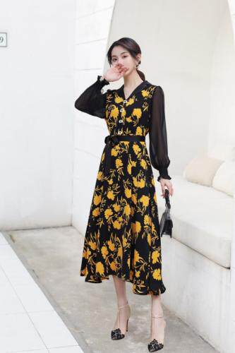 夏季新款雪纺连衣裙，女装连衣裙，裳之恋语