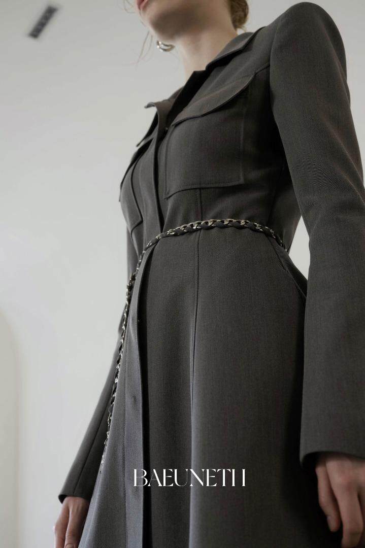 同款垫肩法式风衣裙，女装风衣，GN