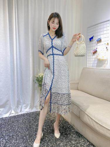 DINOBIENS 定位花定制面料，女装，迪诺比亚