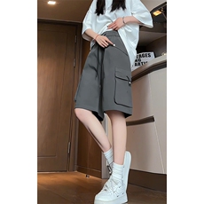 深灰色