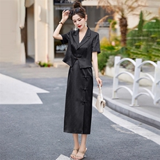 新中式国风职业套装女2024夏季新款时尚气质盘扣西装半身裙两件套，女装套装/套裙，时尚俏佳人