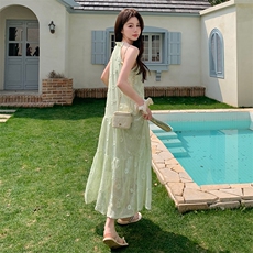 法式绝美挂脖连衣裙女2025夏季新款超好看独特漂亮海边度假风长裙，女装连衣裙，浙宝193A