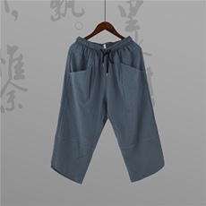 墨绿色
